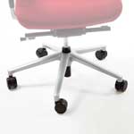 Ergonea Mesh työtuolissa on 66 cm ristikko ja 65 mm rullaavat pyörät