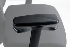 Säädettävät käsinojat Comfo One työtuoliin