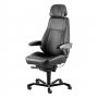 Valvomotuoli Kab Seating on ergonominen hyvä työtuoli edulliseen hintaan, paras työtuolin ergonomia ja hyvä musta kangas valvomotuolissa nyt tarjous hintaan, Director on ergonominen kestävä työtuoli musta jossa hyvä takuu ja edullinen valvomotuolit hinta